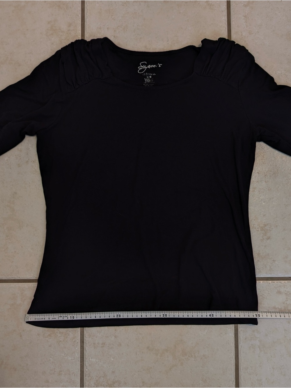 Y2K Suzanne’s Runched Shoulder Shirt - Picture 9 of 16